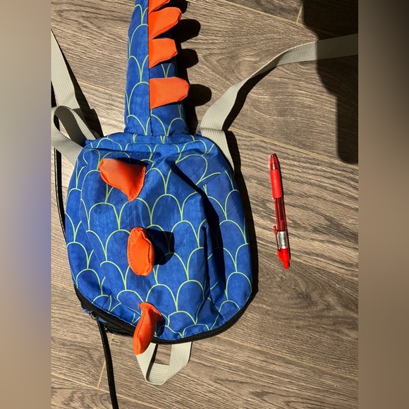 Dragon/dinosaur toddler backpack - Picture 5 of 6